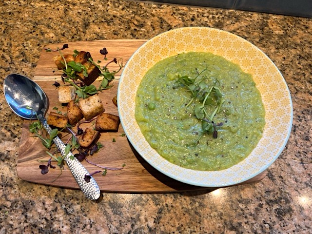 Pea, Leek & Mint Soup