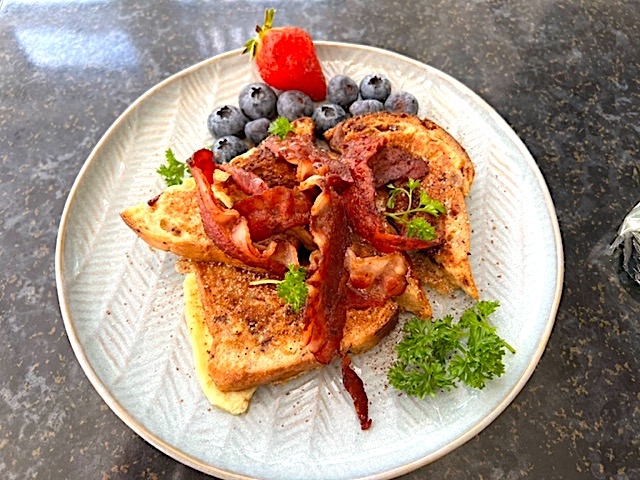 French Toast & Streaky Bacon